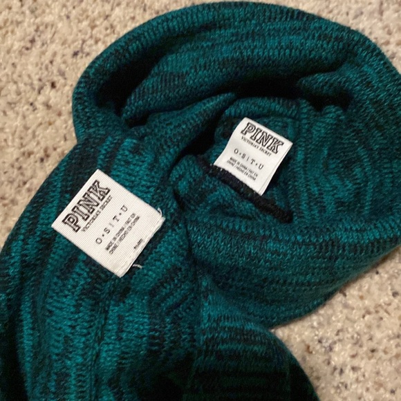 PINK stocking cap and scarf - Picture 2 of 3